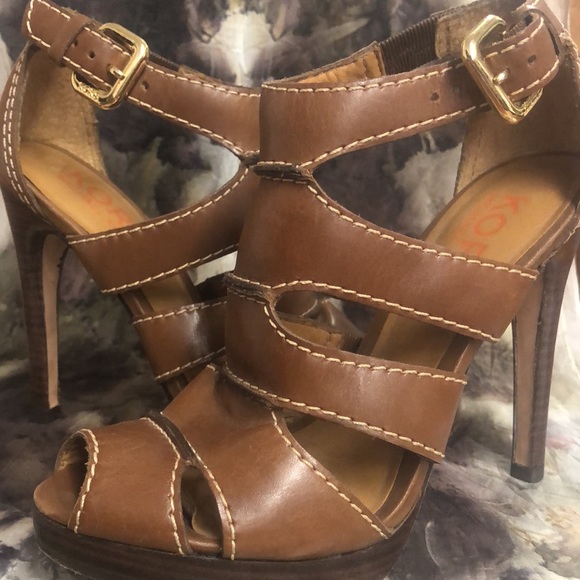Michael Kors leather heels - Picture 4 of 5